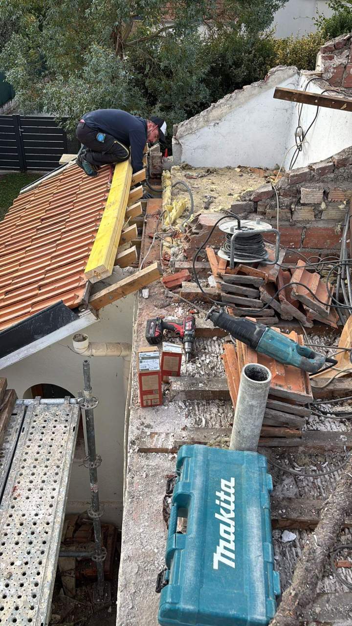 0a5e826b e2b6 4f09 9219 93175f5f3e6c