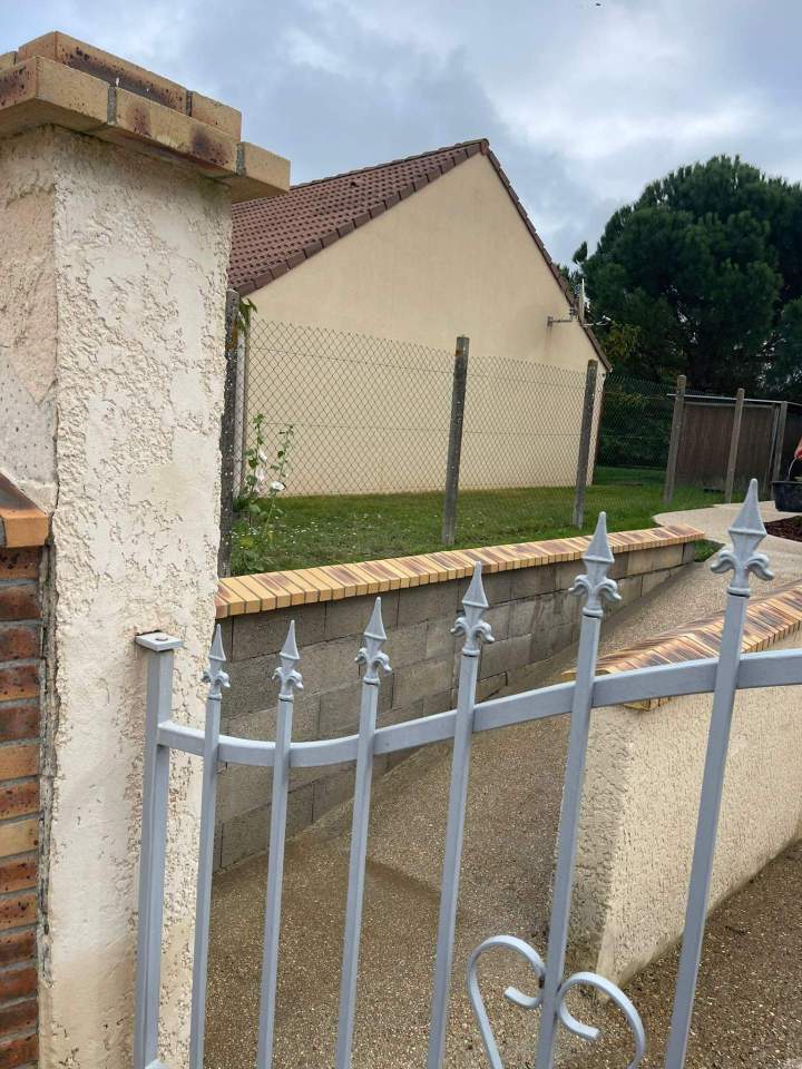 d76500a5 83c6 48f2 9952 db7a257d1a58