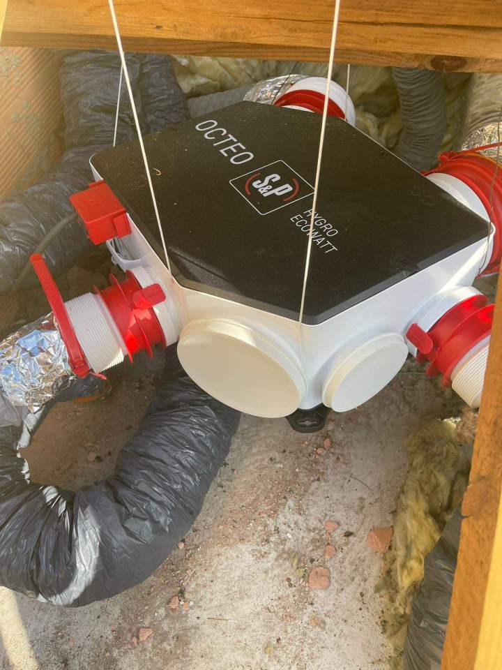 f6ea8c1b 32fe 4407 bbb8 1c87ec96440a