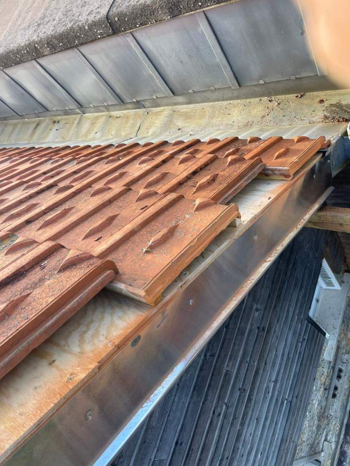 fb6cb80e fad4 4b83 9b5f 696047cf91de